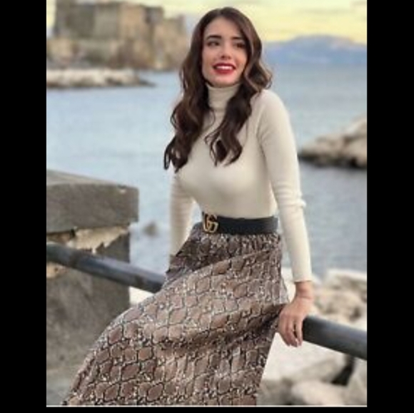 BNWT! Zara Faux Leather Skirt - Picture 9 of 10